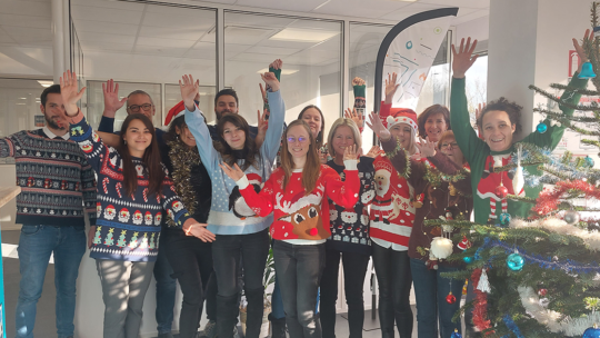 Le pull de Noël le plus Kitch de 2022 !